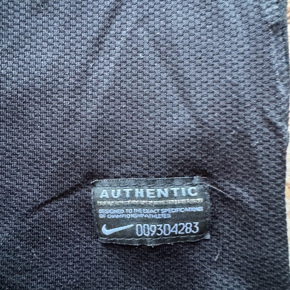 FC Barcelona Nike Away Rare Black Jersey Messi Size Sm. No Size Tag. See Pics - Picture 4 of 9